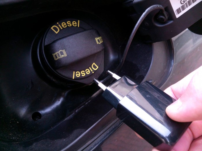 Elektroauto: Nichts geht, ohne einheitliche Stecker
