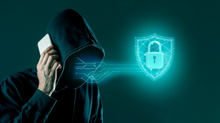 Ciberseguridad en telecomunicaciones: resiliencia frente a ciberataques – Entrevista con Frank von Seth, CEO de cyan AG