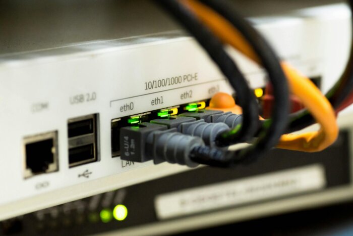 VPN-Router: Omada ER8411 mit 10GbE für sichere Netzwerke