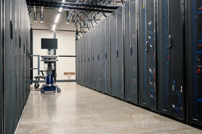 Intelligent Cooling: AI Halves Data Center Energy Use