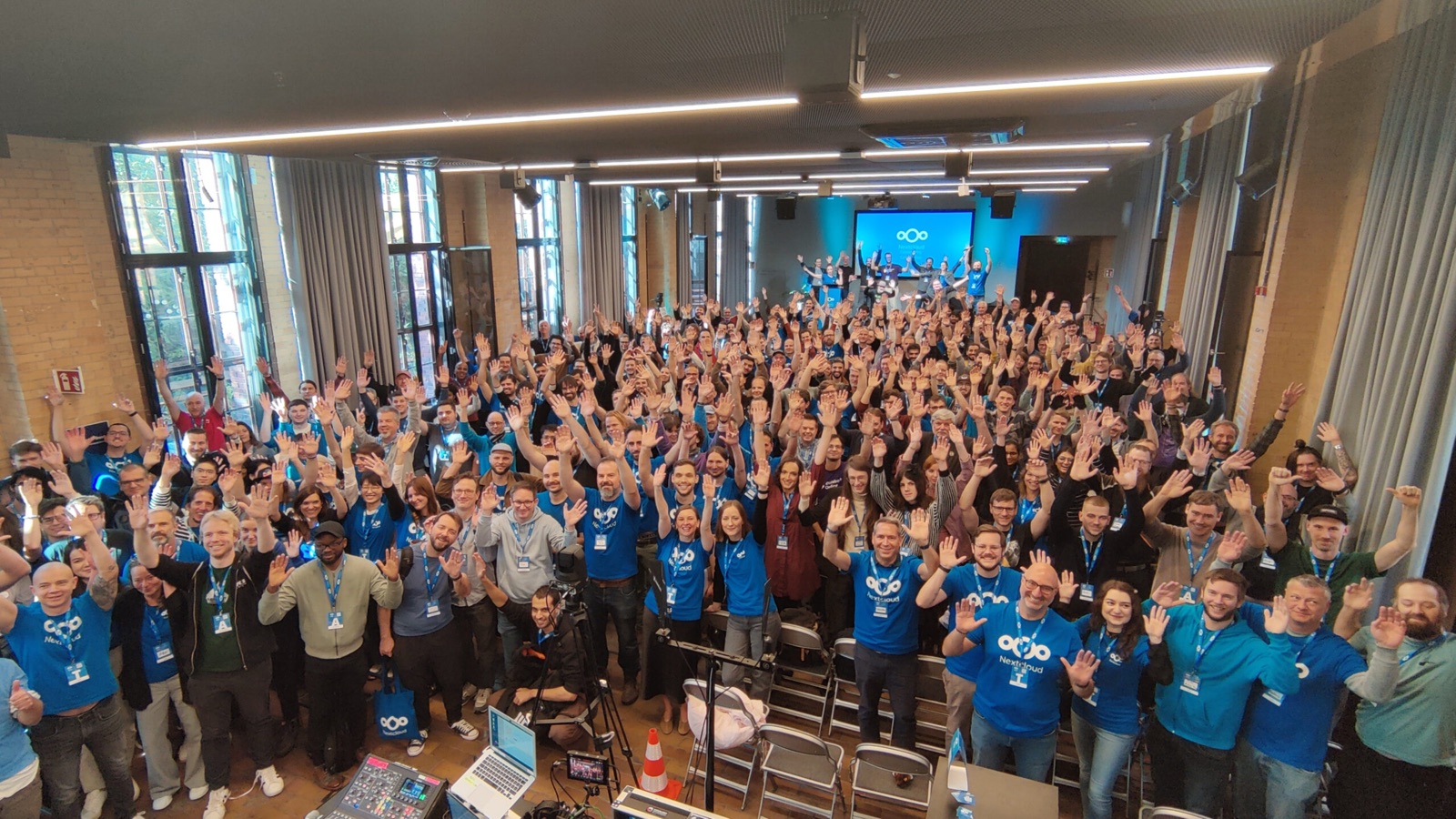 Gruppenfoto der Teilnehmenden der Nextcloud Community Conference 2025 in Berlin